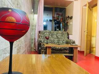 Отель Art Hotel Ереван Бюджетный двухместный номер с 2 отдельными кроватями-2