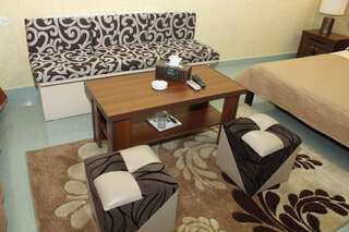 Отель Art Hotel Ереван Большой двухместный номер с 1 кроватью-6